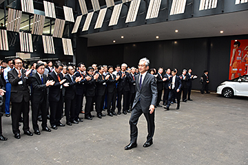 「磯田達伸新長岡市長が初登庁しました」の画像
