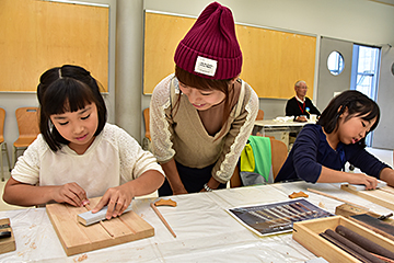 「箸作りを体験」の画像