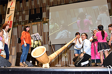 「民族音楽に触れて」の画像