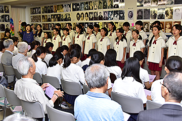 「南中学校の生徒など約80人が来場」の画像