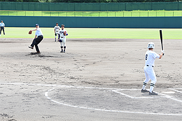 「始球式は磯田市長が登板」の画像