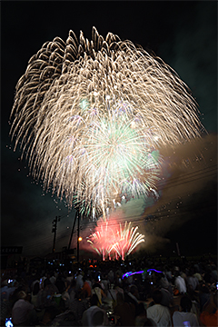 「約2,000発が打ち上がる大花火大会」の画像