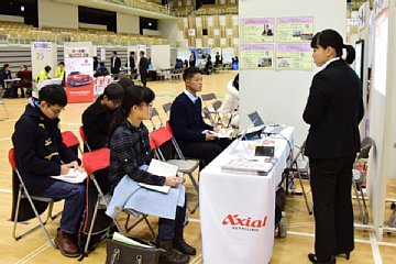 「長岡で働く魅力などを説明」の画像