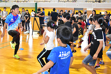 「みしま体育館でセレモニーを開催」の画像