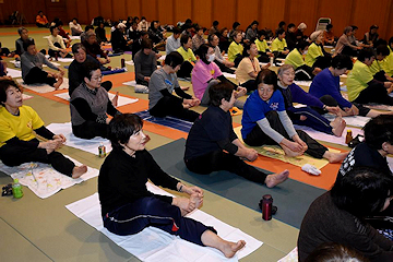 「市民体育館で開催した体験会」の画像