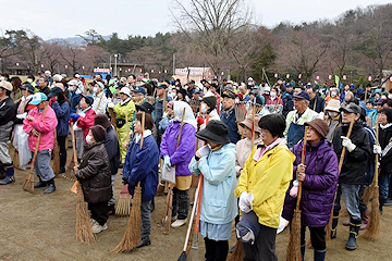 「悠久山公園の清掃が行われました」の画像