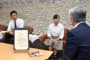 「小林つつみ選手が磯田市長を訪問」の画像