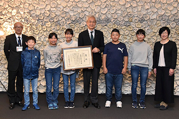 「桂小学校６年生の児童らが来訪」の画像