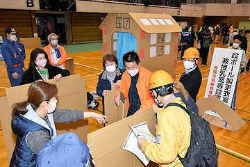 「四郎丸地区で総合防災訓練を開催」の画像