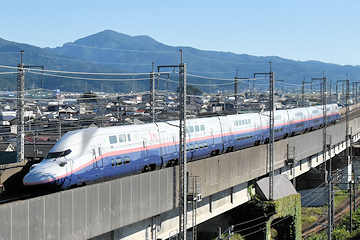 「新幹線「E4系Max」」の画像