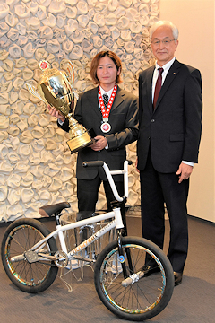 「世界大会で優勝した早川起生選手」の画像