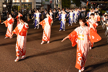 「センバツ大民踊流し」の画像