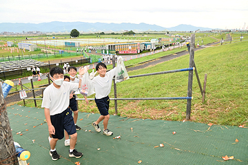 「観覧者のみなさんのマナーとボランティアのみなさんのおかげです」の画像