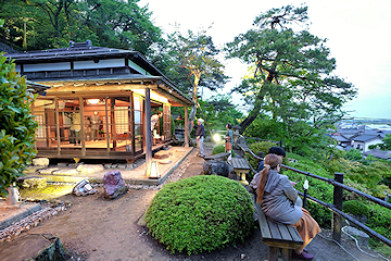 「明治25年に建てられた別荘「楽山亭」を中心とする庭園」の画像1