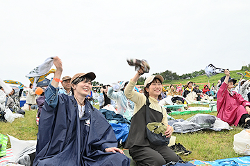 「国内の人気アーティスト18組が登場」の画像