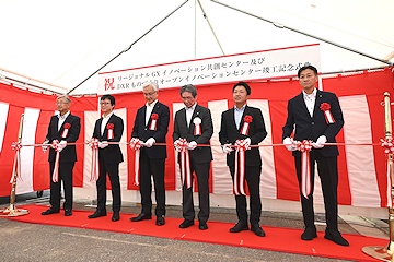 「長岡技術科学大学に新たに2つの研究棟が誕生」の画像