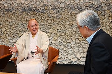 「放送作家を経て36歳で落語の世界に入門」の画像