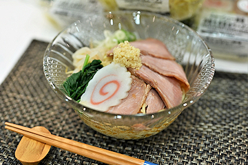 「冷製生姜醤油ラーメン」の画像