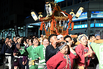 「神輿渡御」の画像2