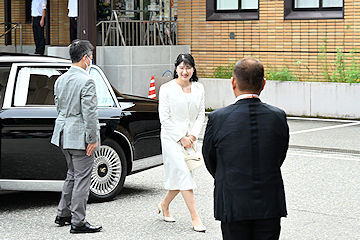 「やまこし震災復興交流館おらたるを視察」の画像1