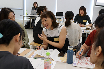 「10代～50代の女性24人が取り組みに参加」の画像2