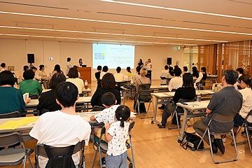 「多彩なアイデアが披露されました」の画像