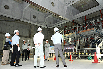 「「米百俵プレイス東館」の現場視察会」の画像