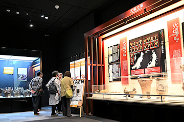 「特別展「火炎土器と三十稲場式土器」も開催」の画像