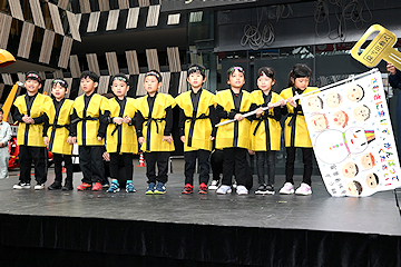 「富曽亀保育園の園児たち」の画像1