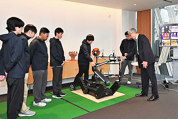 「技大チーム「NuTech-R」」の画像