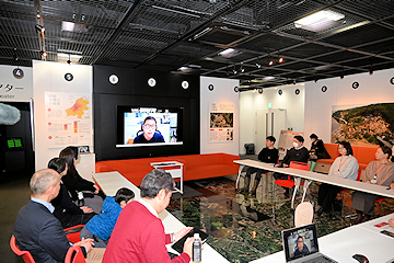 「館長の兵庫県立大学准教授・澤田雅浩さん」の画像
