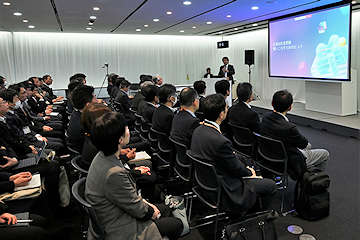 「幹部職員向けの生成AIセミナーを開催」の画像