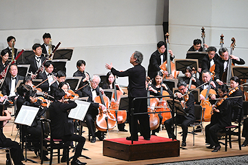 「東京フィル名誉音楽監督のチョン・ミョンフンさん」の画像
