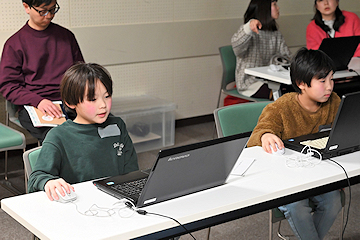 「12種類の体験ブースを設置」の画像4