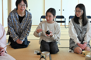 「茶道を体験」の画像