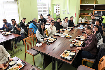 「参加したのは10カ国20人」の画像