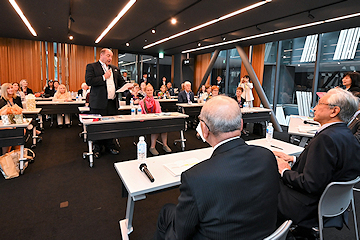 「磯田市長、池田市議会議長と懇談」の画像2