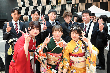 「長岡地域の会場アオーレ長岡」の画像1