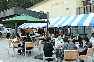 「飲食ブースの出店」の画像