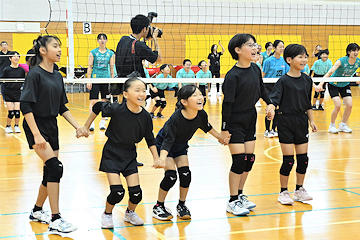 「「楽しかったです」と笑顔」の画像