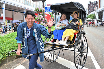 「人力車」の画像