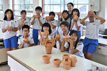 「年間を通して縄文文化を学んでいます」の画像
