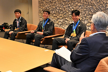 「磯田市長を訪問」の画像