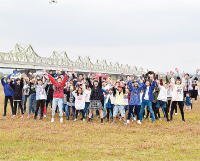「約100人がダンスで地域の魅力を表現」の画像