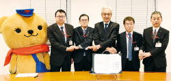 「長岡市・日本郵便株式会社包括連携協定」締結式画像