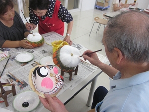 「全体に白色を重ね塗り」の画像