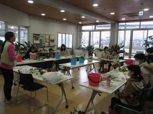「春休み親子園芸教室「ミニアレンジをつくろう」」の画像