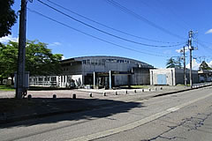 「悠久山屋根付多目的コート」の画像