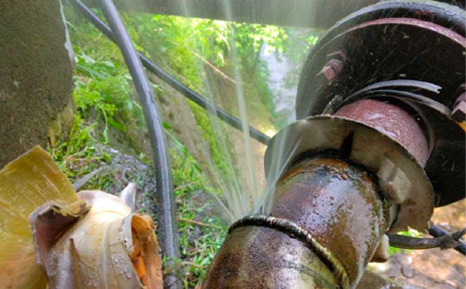 【画像】老朽化により漏水した水道管