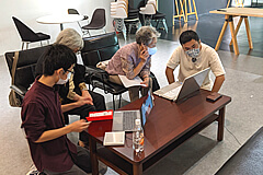 「学生たちが高齢者をサポート!ネット社会で高齢者を取り残さないために。」